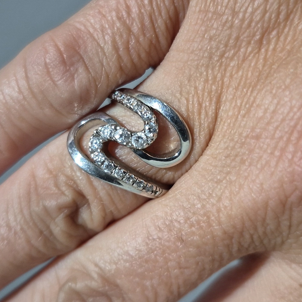 VINTAGE STERLING SILVER SWIRLY RING - Picture 3 of 4